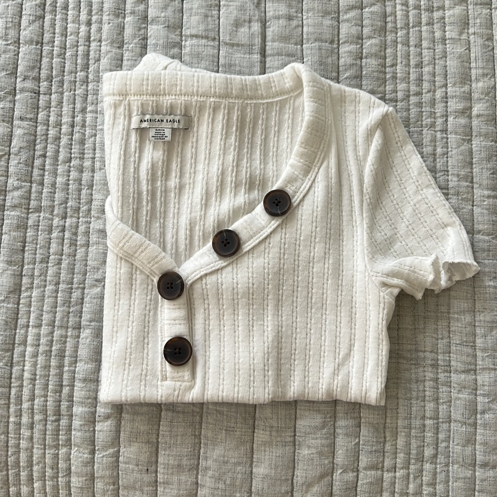 American Eagle cotton tee